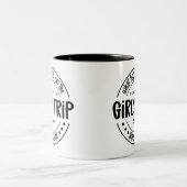 Was passiert auf Girls Trip Custom Girls Weekend Zweifarbige Tasse (Mittel)
