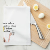 "Was passiert vor dem Kaffee, bleibe vor dem Kaffe Geschirrtuch (Viertel Falte)