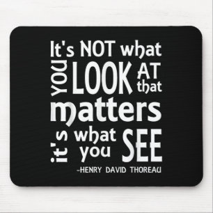 Was Sie sehen, ist das Thoreau Zitat-Teemaschine Mousepad