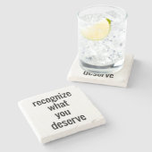 Was Sie verdienen, ist der Untersetzer aus Marmors (Seitenansicht)