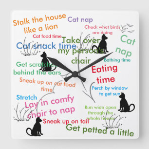 Was tun Katzen in einem tagsüber kinderreichen Leb Quadratische Wanduhr