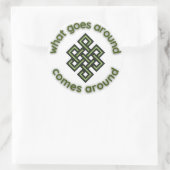 Was um Karma herum geschieht Runder Aufkleber (Tasche)