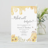 Was wird Baby Bee Sunflowers Gender Reveal Einladung (Stehend Vorderseite)