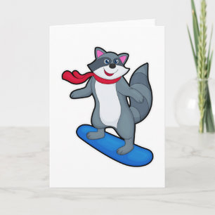 Waschbär als Snowboarder mit Snowboard und Schal Karte