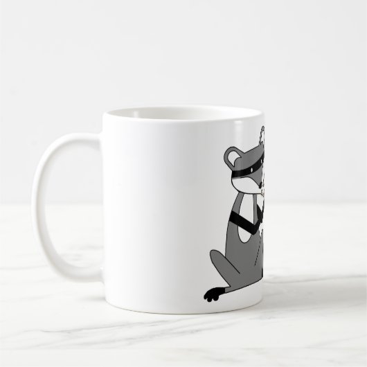 Waschbär, der den Trombone spielt Kaffeetasse (Links)