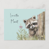 Waschbär mit Blume Postkarte (Vorderseite)