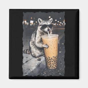 Waschbär trinkt Eiskaffee lustiger Tier-Meme Männe Magnet