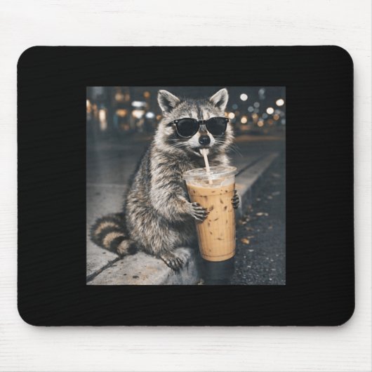 Waschbär trinkt Eiskaffee lustiger Tier-Meme Männe Mousepad (Vorne)