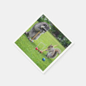 Waschbär und Eichhörnchen spielen Krocket Serviette (Ecke)