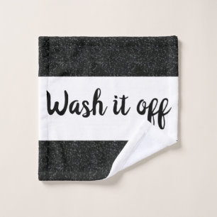 Waschen Sie es aus Waschtuch und Handtücher. Waschlappen
