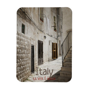 Wäscherei, die hängt, um in einer Gasse in Itali Magnet