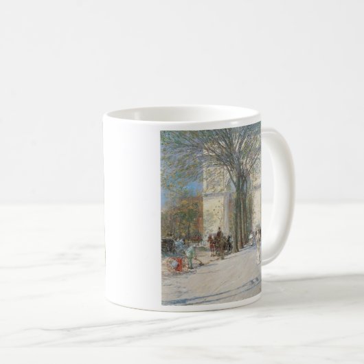 Washington Arch, Frühling von Frederick Childe Has Kaffeetasse (VorderseiteRechts)