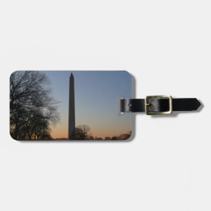 Washington Monument bei Sonnenuntergang in DC Gepäckanhänger