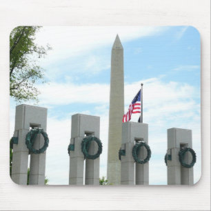 Washington Monument und WWII-Denkmal in DC Mousepad