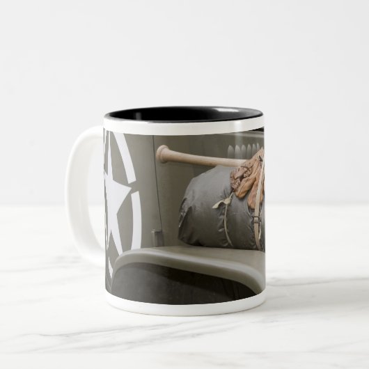 Washington, Olympia, Militärairshow. 7 Zweifarbige Tasse (Vorderseite Links)