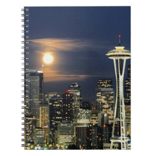 Washington, Seattle, Skyline bei Nacht von Kerry 1 Notizblock