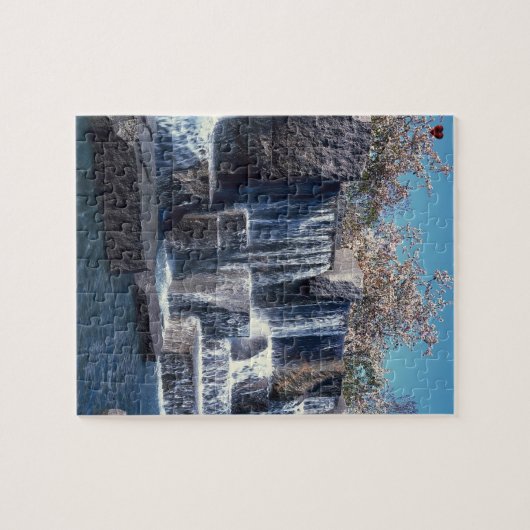 Washington Waterfall Memorial Puzzle (Horizontal)