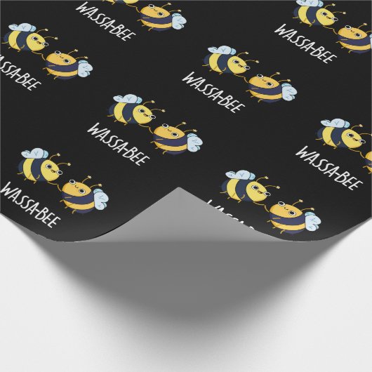 Wassabee Funny Wasabi Bee Pun Dark BG Geschenkpapier (Ecke)
