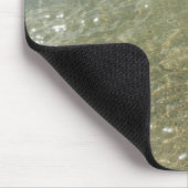Wasser am Strand I Abstrakt Naturfotografie Mousepad (Ecke)
