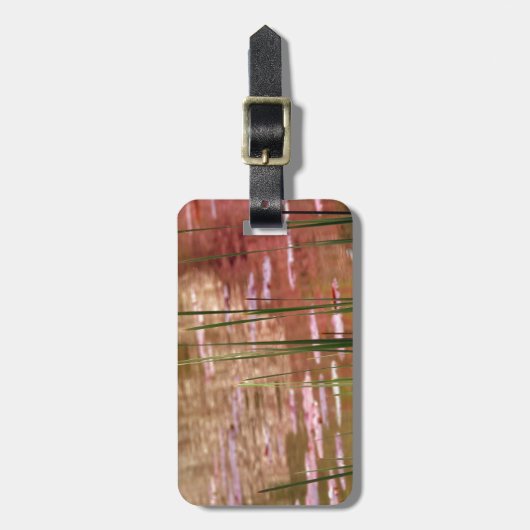 Wasser durch Schilf Gepäckanhänger (Vorderseite vertikal)