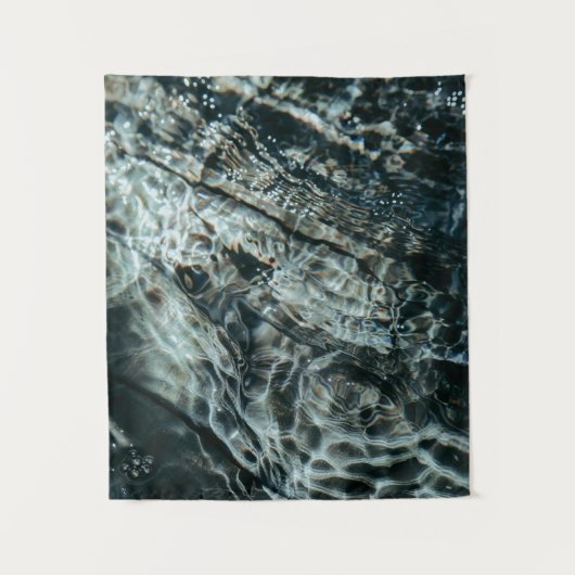 Wasser fällt auf den Wasserkörper Wandteppich (Vorderseite)