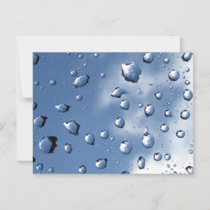 Wasser fällt auf Spider Web gegen blauen Himmel Postkarte