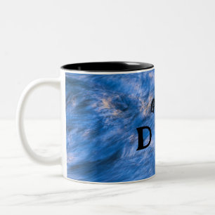 Wasser fließen zweifarbige tasse