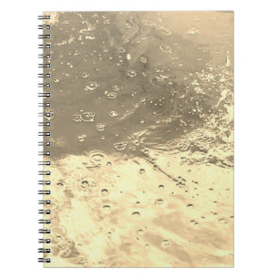 Wasser im Sepia-Notebook Notizblock