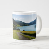Wasser | Schweizer Alpenwanderweg Jumbo-Tasse (Vorderseite Rechts)