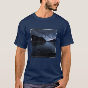 Wasser   See in der Nacht T-Shirt