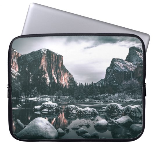WASSER UND BERGE LAPTOPSCHUTZHÜLLE (Vorderseite)