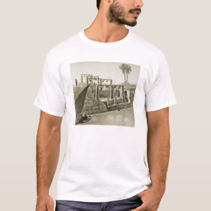 Wasser vom Nil sammelnd, überziehen Sie 6 von T-Shirt