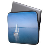 Wasser | Yacht am Plattensee Ungarn Laptopschutzhülle (Vorderseite Links)