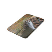 Wasserfall am Laurel Hill Staat Park II Badematte (Schrägansicht)