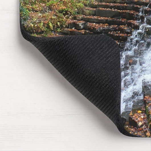 Wasserfall am Laurel Hill Staat Park II Mousepad (Ecke)