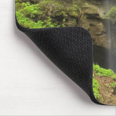 Wasserfall, der in eine Senke fällt, Whiteoak Sink Mousepad (Ecke)