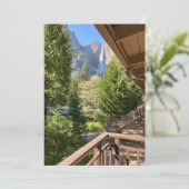 Wasserfall des Yosemite Nationalparks — vom Deck a Einladung (Stehend Vorderseite)