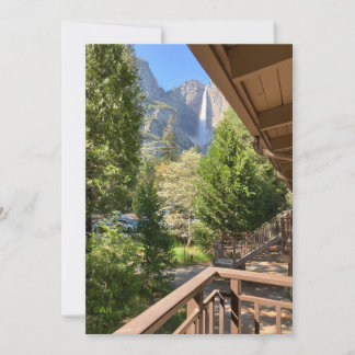Wasserfall des Yosemite Nationalparks — vom Deck a Einladung