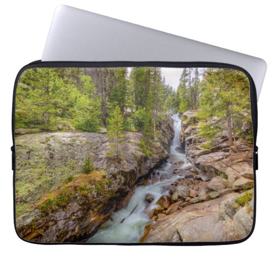 Wasserfall & Flusskaskade Laptopschutzhülle (Vorderseite)