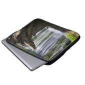 Wasserfall fokussiert laptopschutzhülle (Vorne Knopf)