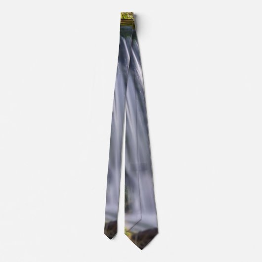 Wasserfall Fokussierte Krawatte (Rückseite)
