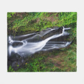Wasserfall, Hamakua-Küste, Hawaii Fleecedecke (Vorderseite (Horizontal))