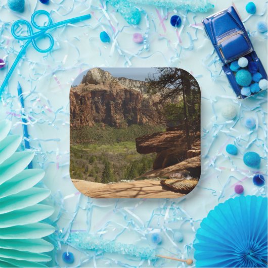 Wasserfall im Emerald Pools im Zion Nationalpark Pappteller (Party)