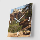 Wasserfall im Emerald Pools im Zion Nationalpark Quadratische Wanduhr (Winkel)