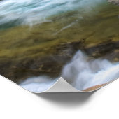 Wasserfall im kanadischen Felsgebirge Poster (Ecke)