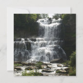 Wasserfall im Naturbild auf einer Grußkarte (Vorderseite)