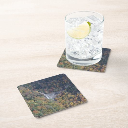 Wasserfall im Western North Carolina im Herbst Rechteckiger Pappuntersetzer (Vor Ort)