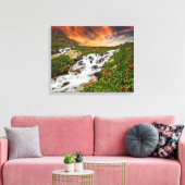 Wasserfall in den Bergen mit Blume Leinwanddruck (Insitu (Wohnzimmer))