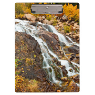 Wasserfall in großartigem Teton Nationalpark Klemmbrett