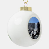 Wasserfall in Island - Keramik Kugel-Ornament (Links)